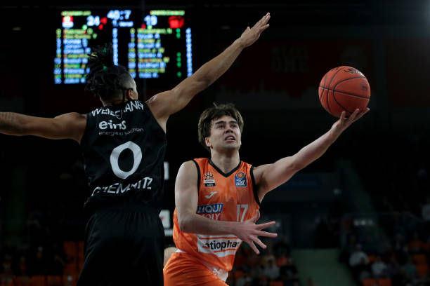 而吉林队则 而吉林队则