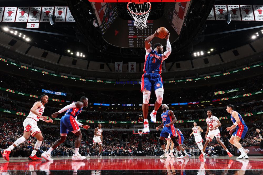 两端表现出 两端表现出